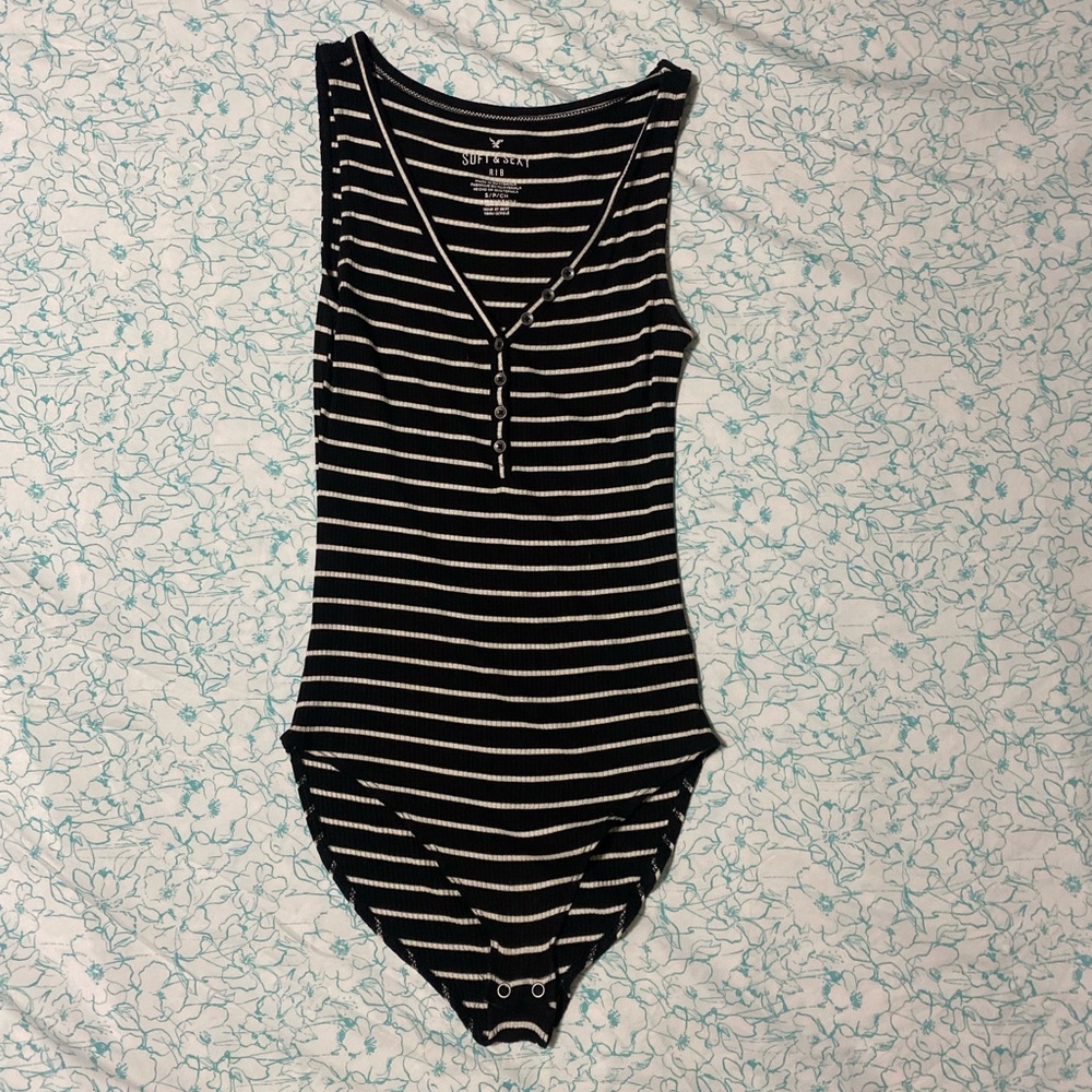 2 AEO body suits